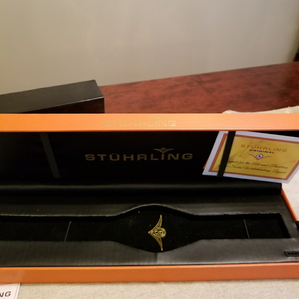 Stuhrling View 3